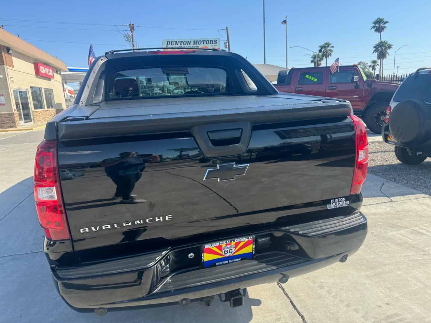 2011 Black /Black Chevrolet Avalanche (3GNTKFE31BG) , located at 2190 Hwy 95, Bullhead City, AZ, 86442, (928) 704-0060, 0.000000, 0.000000 - 2011 Chevrolet avalanche z71 . New motor with receipts . Lots of new parts . Lift kit , custom tires and wheels . 1 owner . Super clean , great running truck - Photo#3